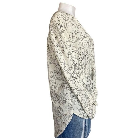 Treasure & Bond Penciled Floral Button Down Wide Sleeve Blouse Black Off White T - Picture 9 of 11